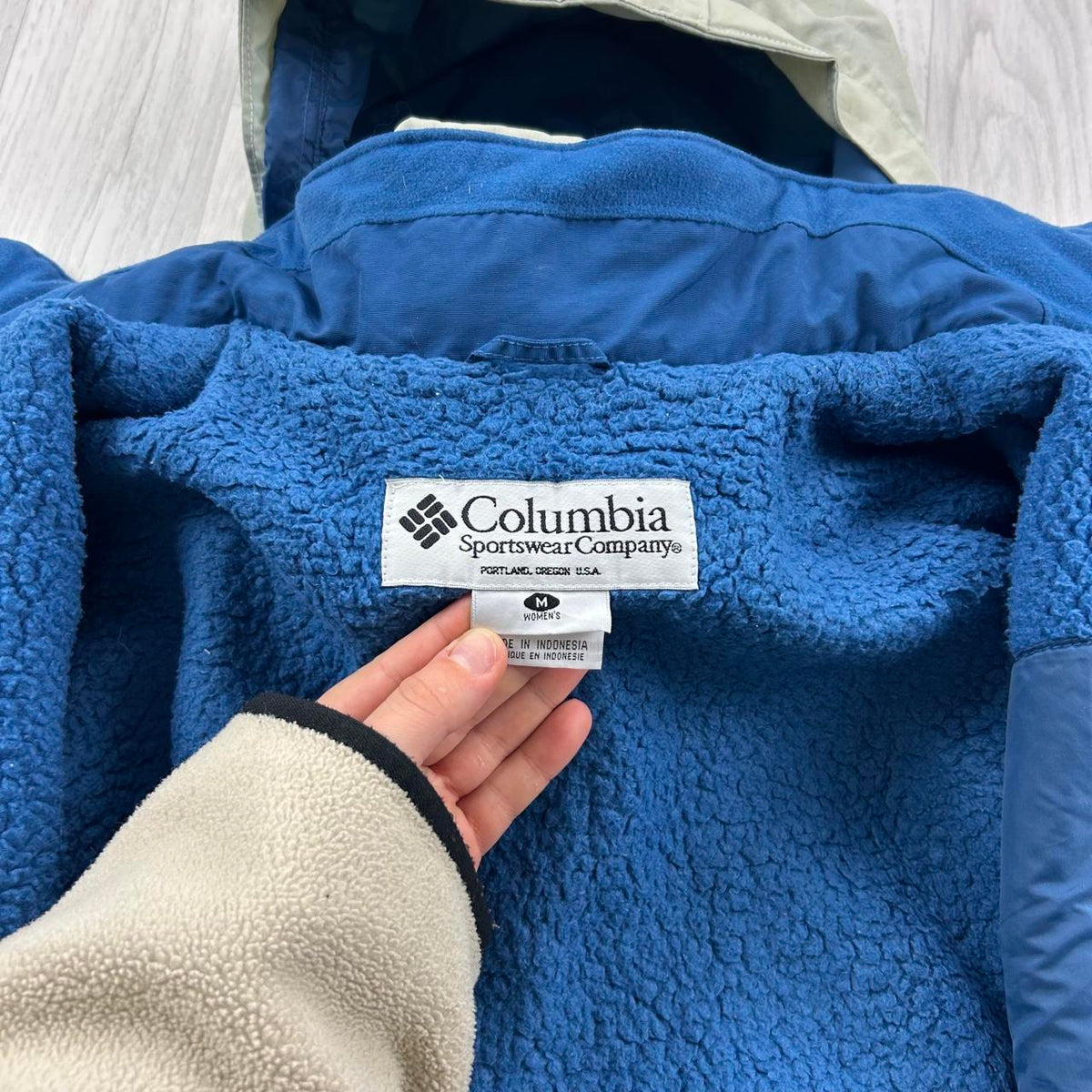 VINTAGE Y2K COLUMBIA TECHNICAL SKI JACKET CREAM