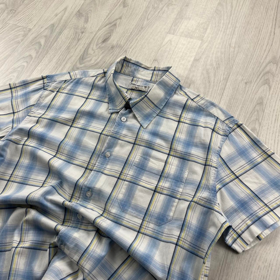 VINTAGE 00s FISHBONE CHECKERED CROPPED SHORT SLEEVE BUTTON UP SHIRT WHITE BLUE