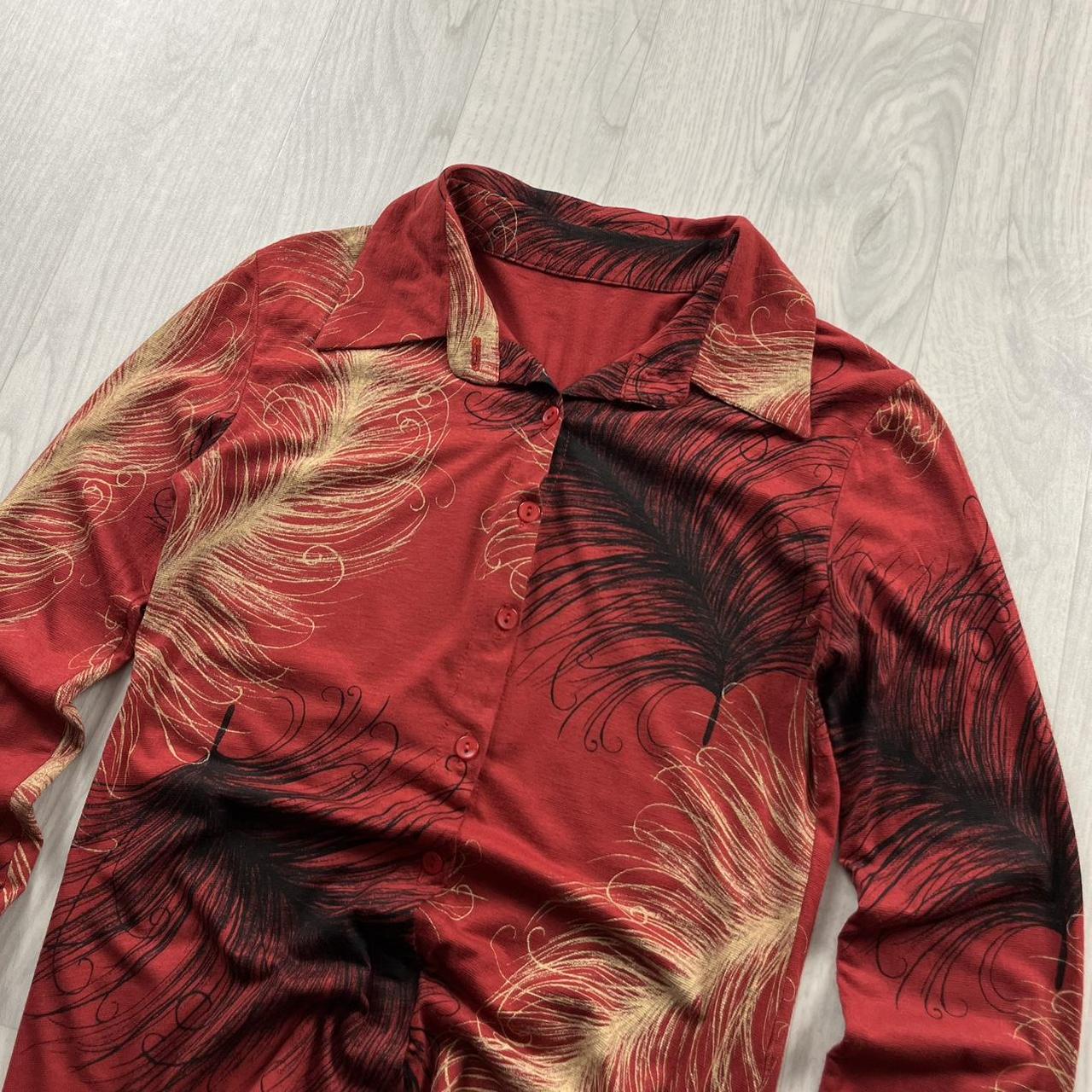 VINTAGE Y2K LONG SLEEVE BUTTON GRAPHIC SHIRT RED