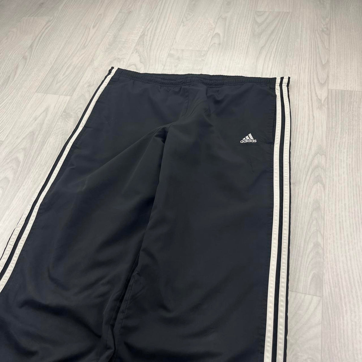 VINTAGE Y2K ADIDAS SIDE STRIPE BAGGY TRACKSUIT BOTTOMS BLACK