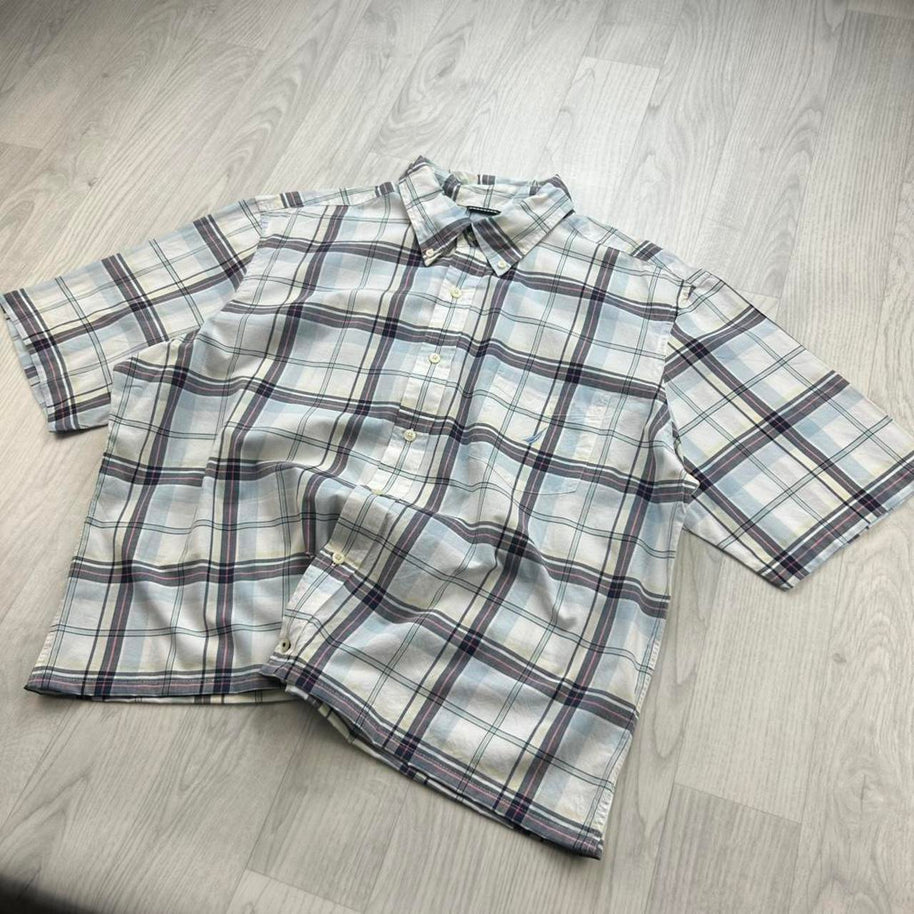VINTAGE 00s NAUTICA CHECKERED CROPPED SHORT SLEEVE BUTTON UP SHIRT WHITE