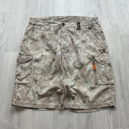 VINTAGE Y2K BAGGY LOOSE CAMO SHORTS