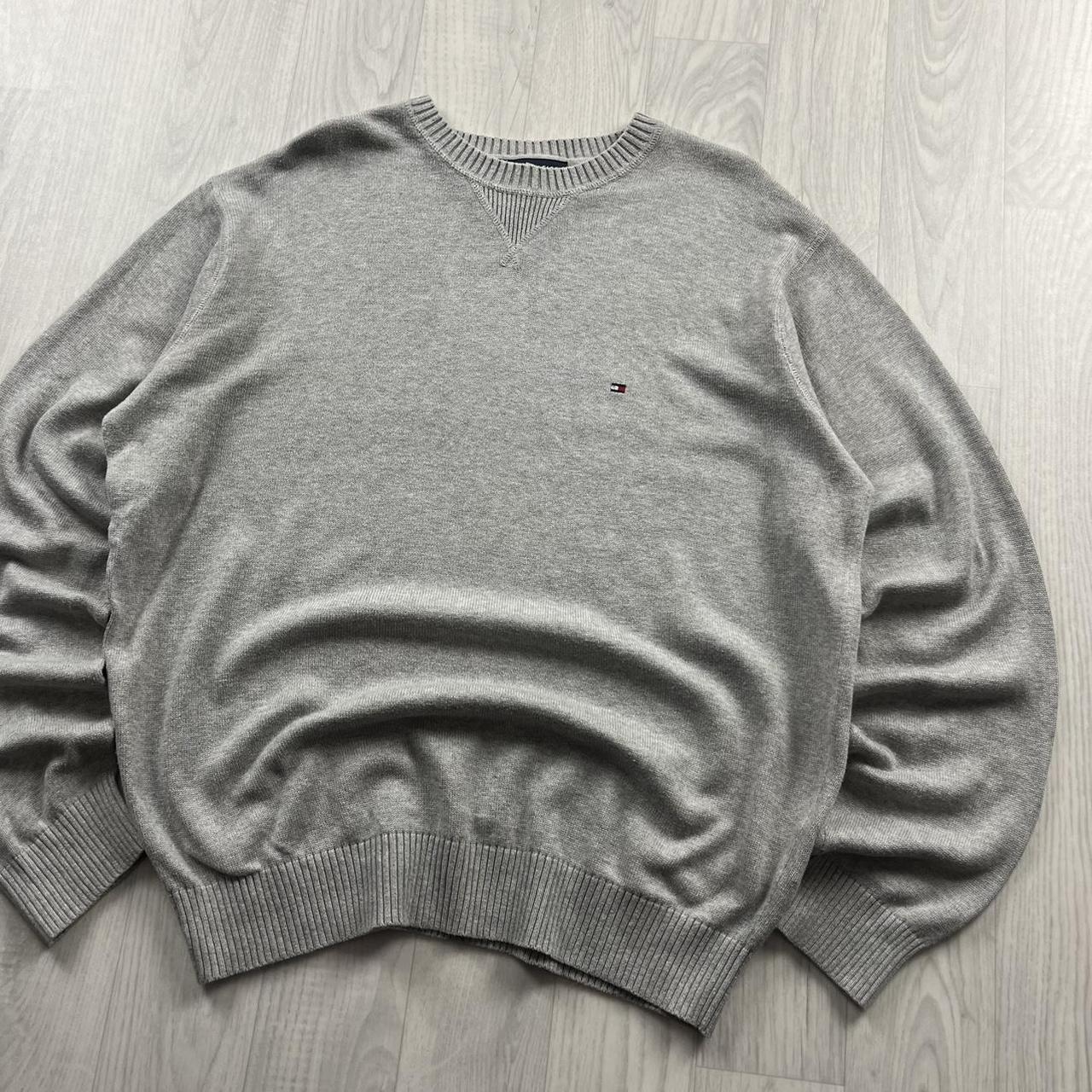 VINTAGE Y2K TOMMY HILFIGER KNITTED JUMPER GREY