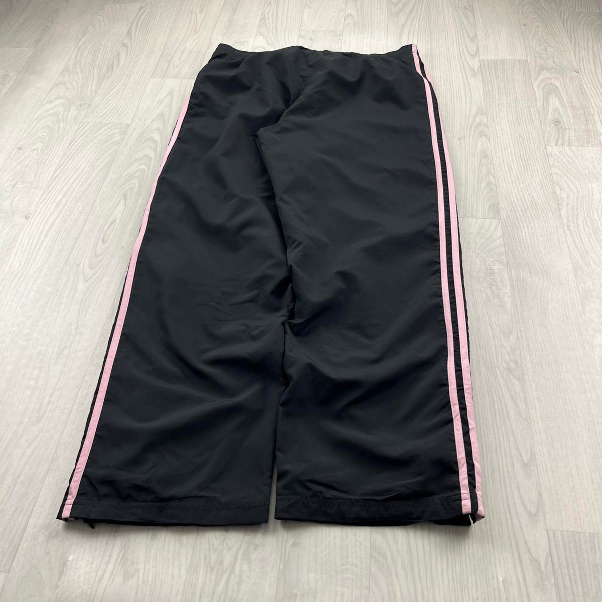 VINTAGE Y2K ADIDAS BAGGY TRACKSUIT BOTTOMS BLACK / PINK