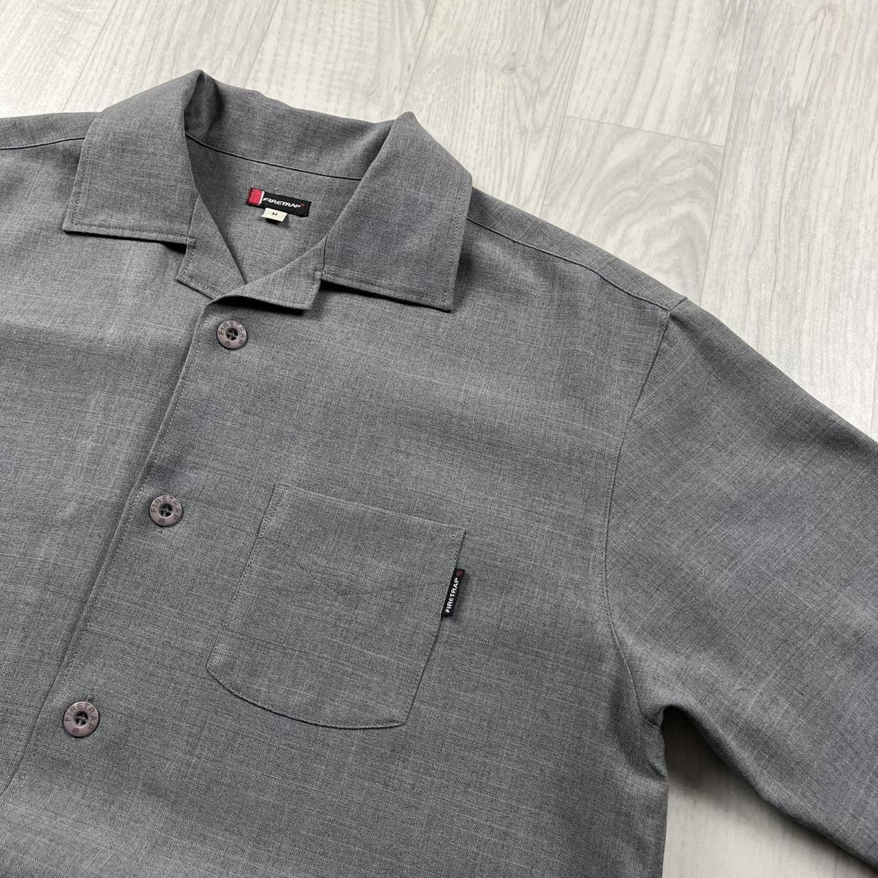 VINTAGE Y2K FIRETRAP SHORT SLEEVE SHIRT GREY
