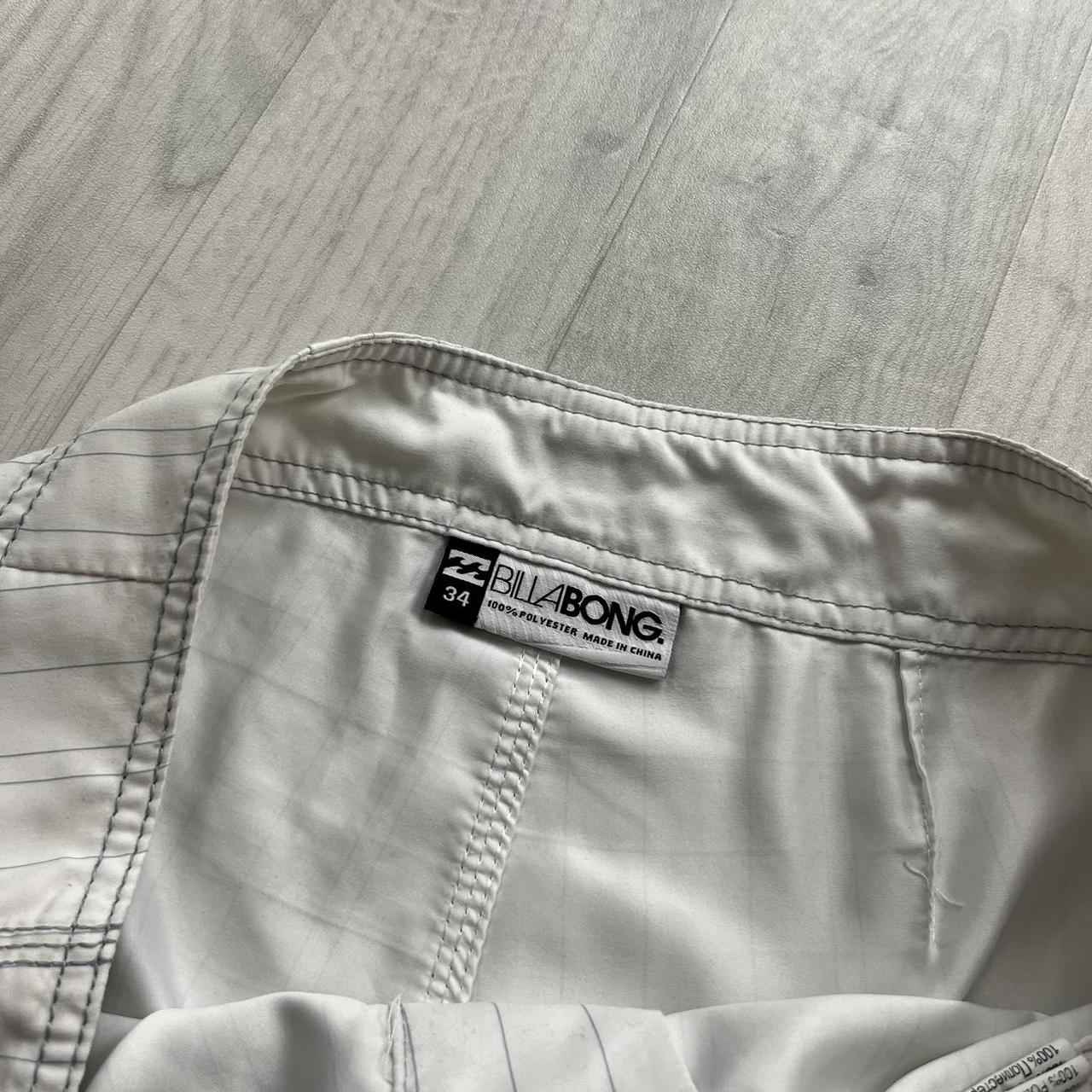 VINTAGE Y2K BILLABONG BAGGY BOARD SHORTS WHITE