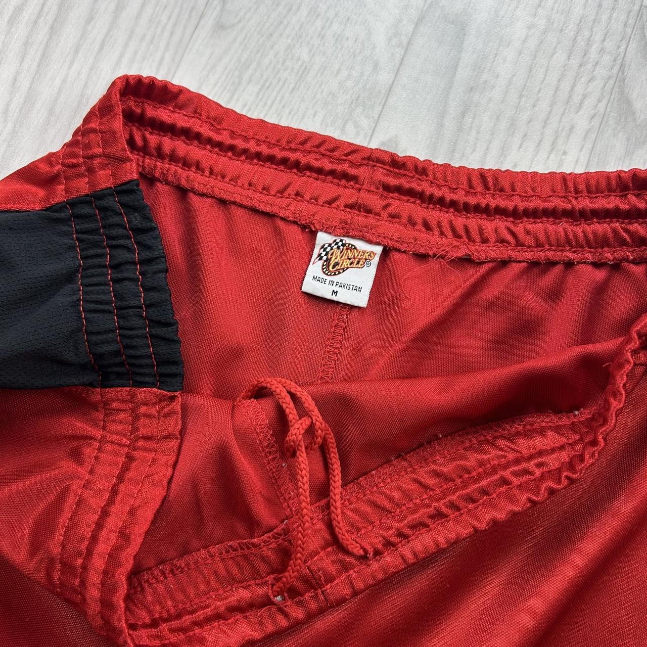 VINTAGE Y2K WINNERS CIRCLE BAGGY BASKETBALL SPORT SHORTS RED