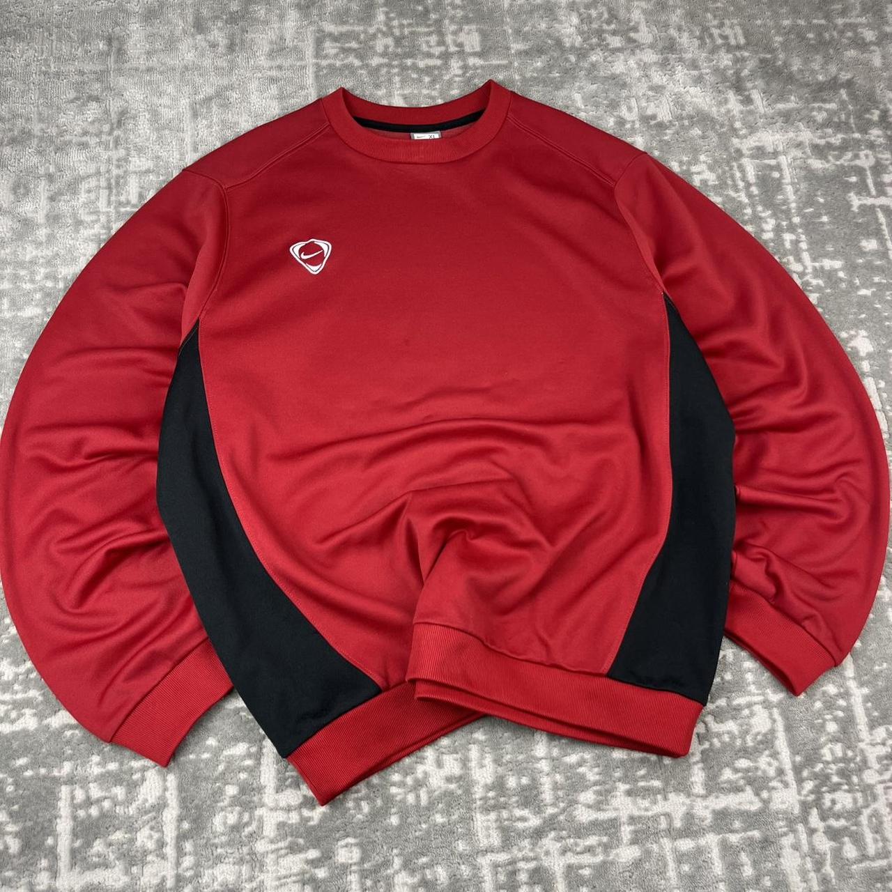 VINTAGE Y2K NIKE BOXY SWEATSHIRT RED