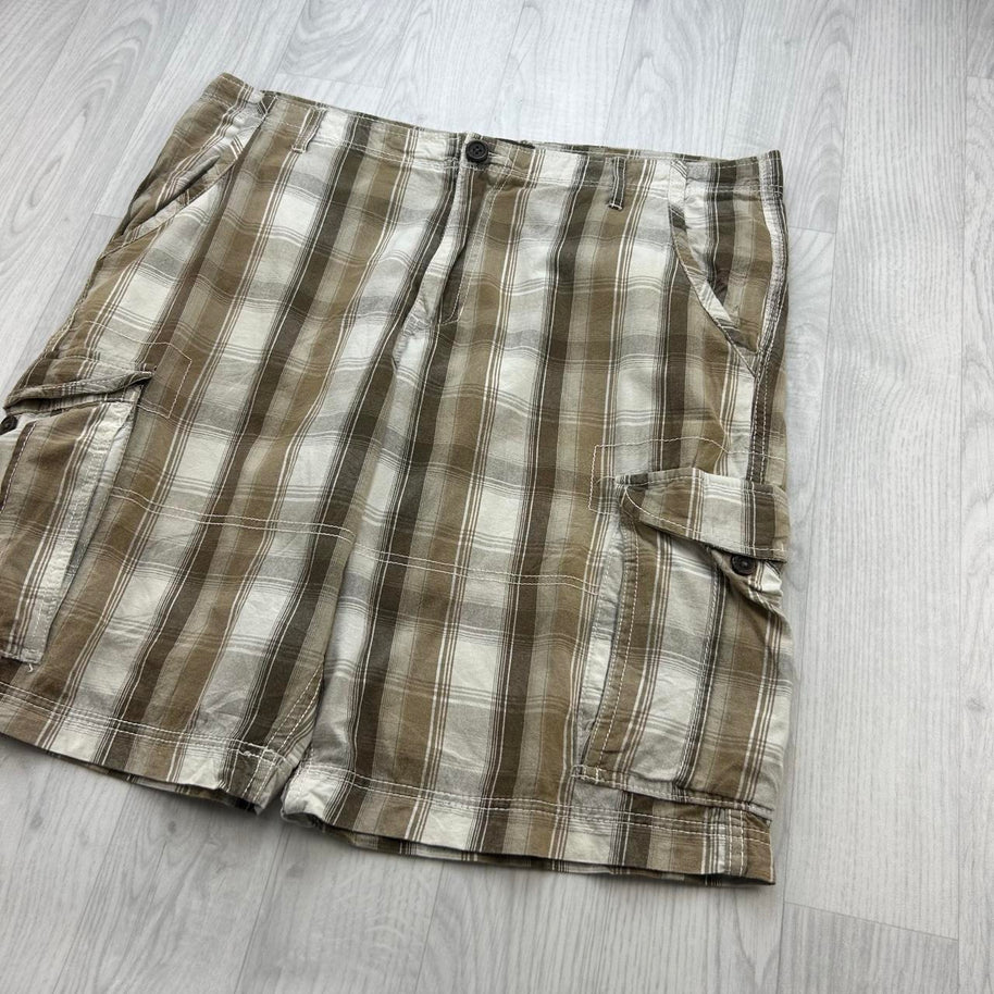 VINTAGE Y2K NO BOUNDARIES BAGGY CHECKERED PLAID CARGO SHORTS BEIGE