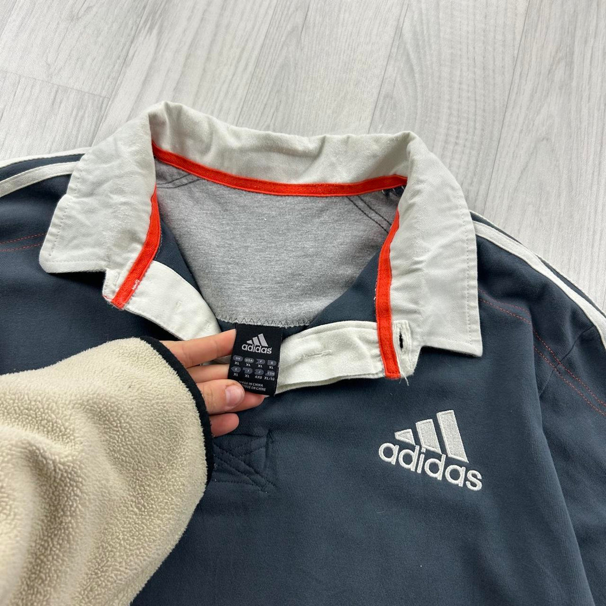 VINTAGE Y2K ADIDAS LONG SLEEVE RUGBY POLO SHIRT GREY