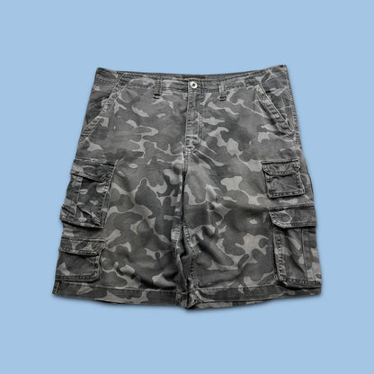 VINTAGE Y2K NO BOUNDARIES BAGGY CAMO CARGO SHORTS GREY