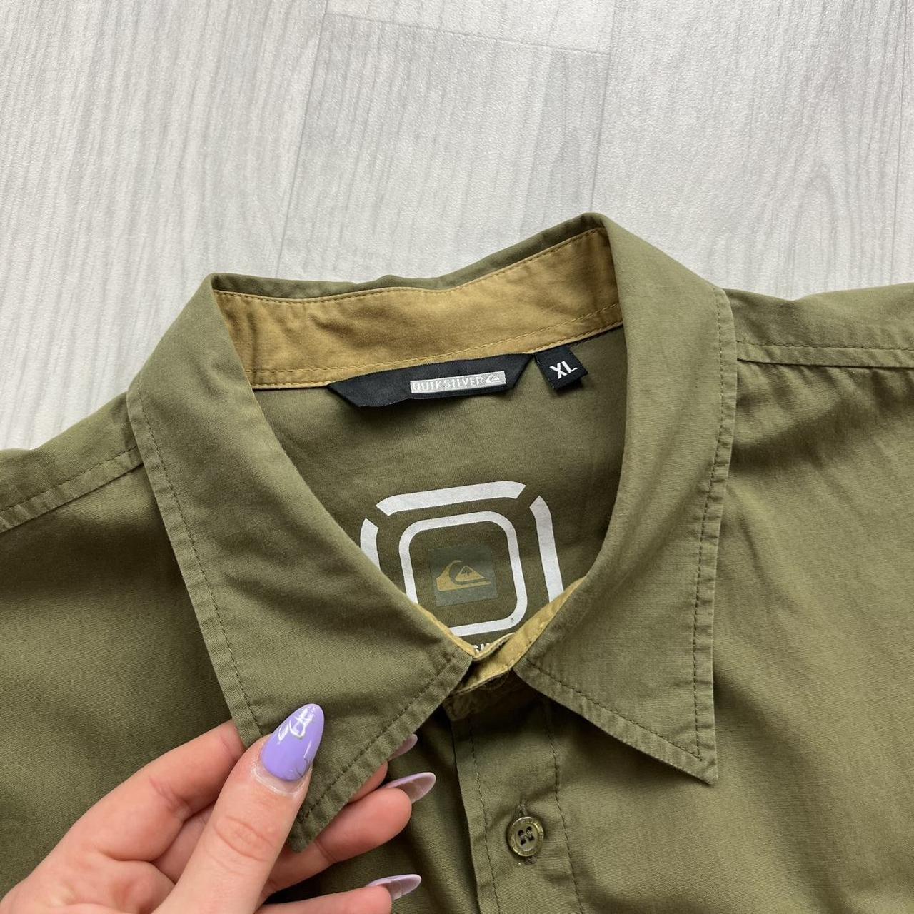 VINTAGE Y2K QUIKSILVER SHORT SLEEVE SHIRT KHAKI
