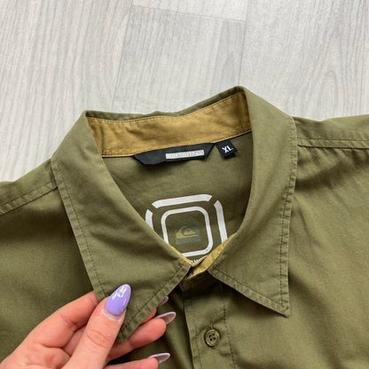 VINTAGE Y2K QUIKSILVER SHORT SLEEVE SHIRT KHAKI