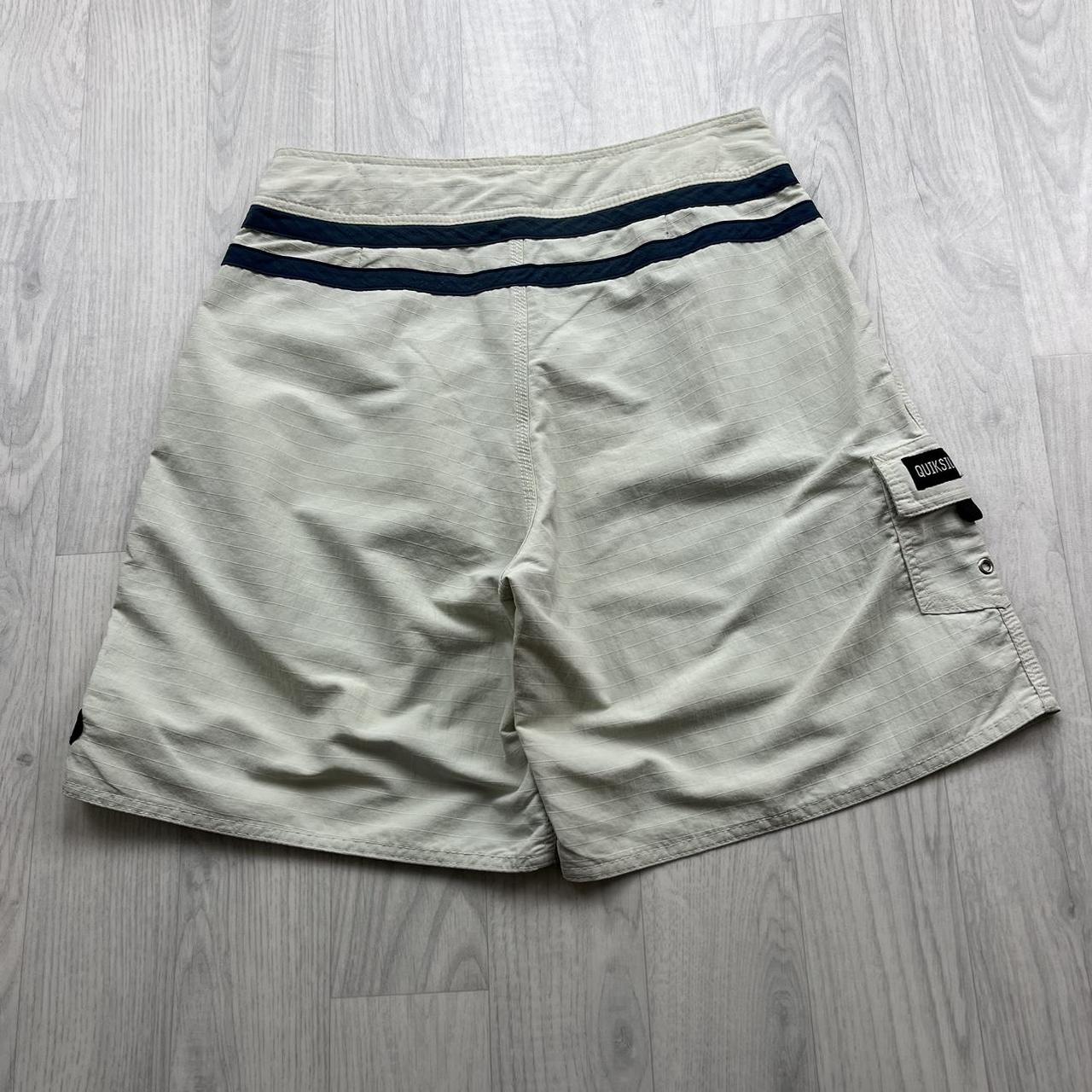 VINTAGE Y2K QUIKSILVER BAGGY BOARD SHORTS CREAM