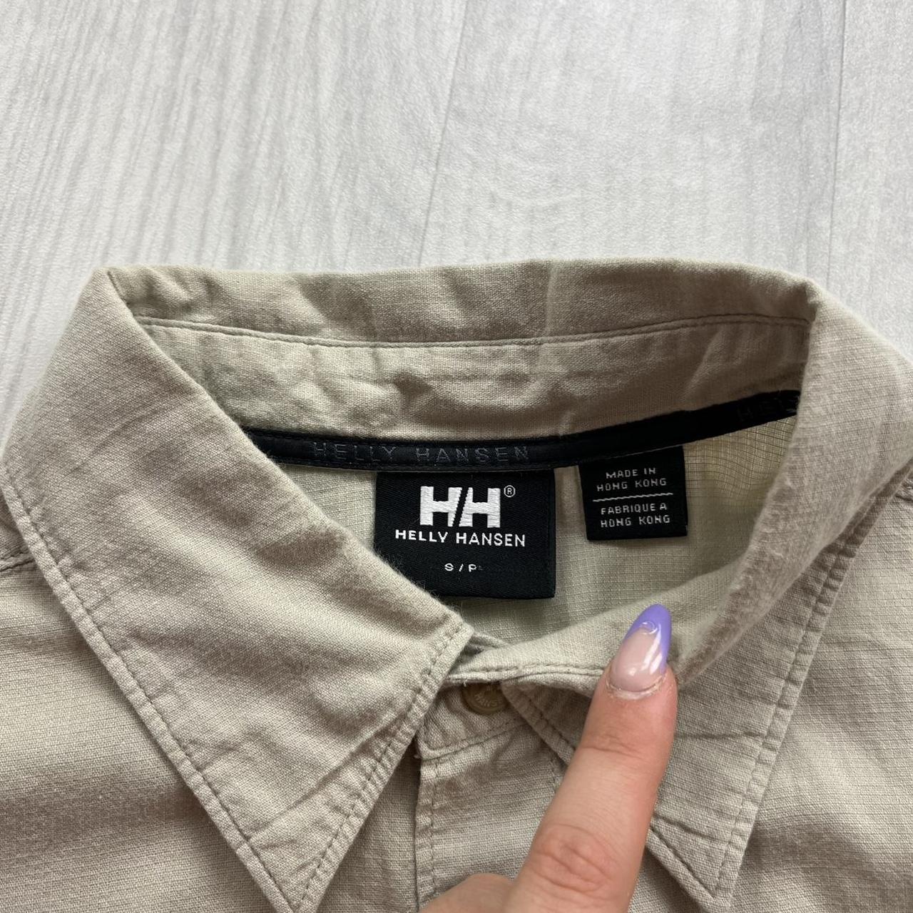 VINTAGE Y2K HELLY HANSEN SHORT SLEEVE BUTTON UP SHIRT BEIGE