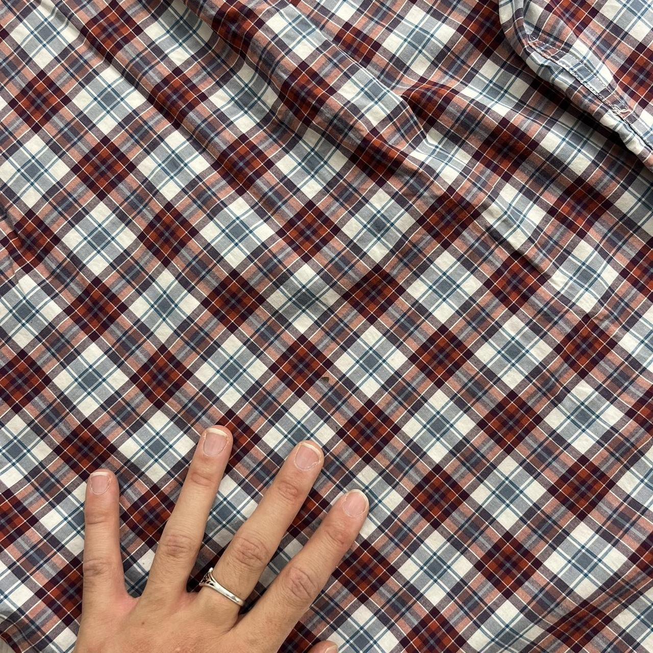 BARBOUR CHECKERED SHORT SLEEVE BUTTON UP SHIRT BURGUNDY / BLUE