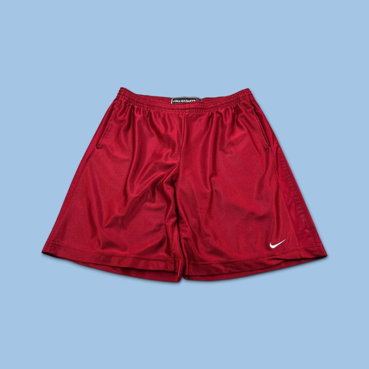 VINTAGE Y2K NIKE BAGGY BASKETBALL SPORT SHORTS RED