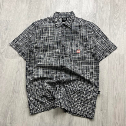 VINTAGE Y2K HELLY HANDEN GRAPHIC SHORT SLEEVE BUTTON UP SHIRT BLACK