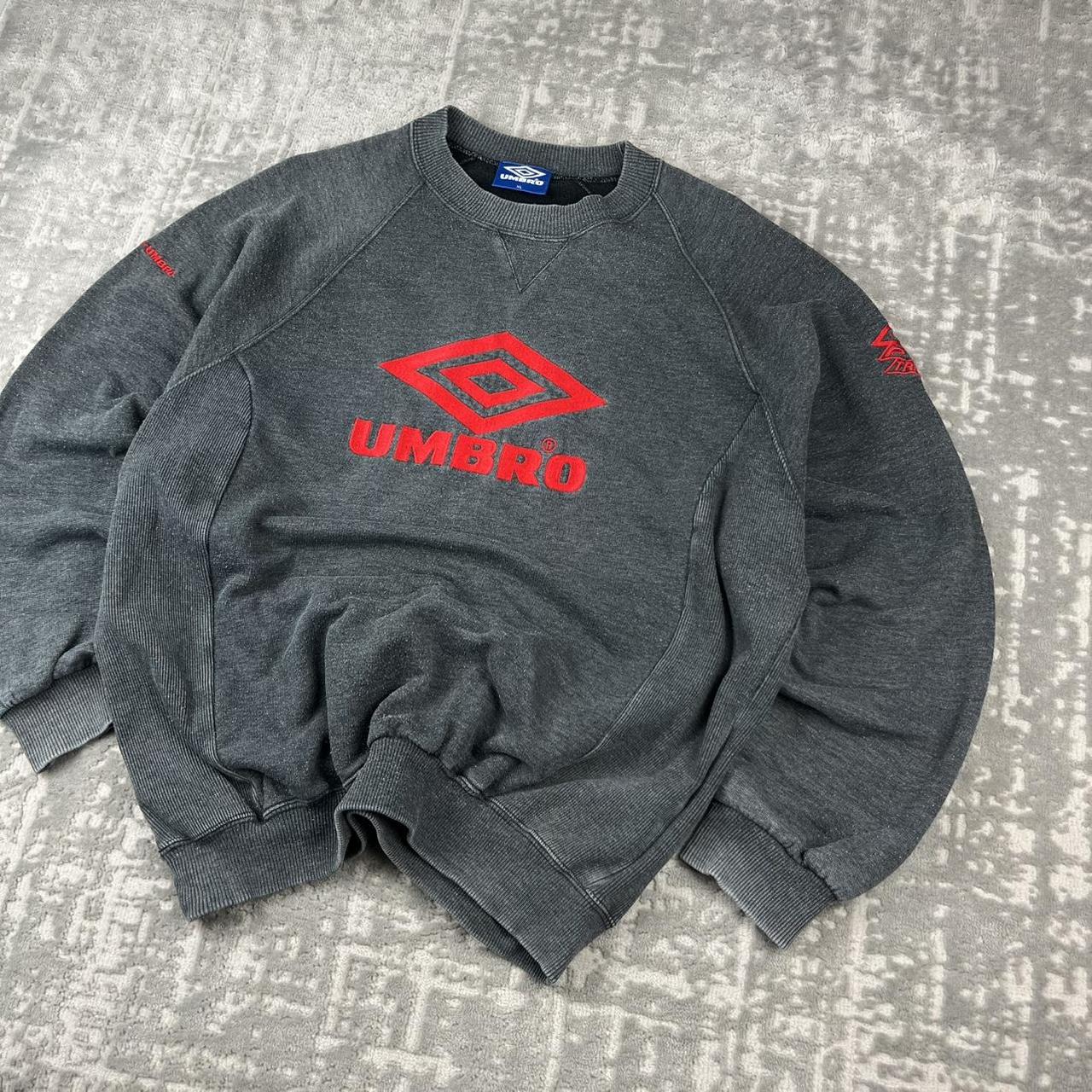 VINTAGE 90s UMBRO SPELL OUT BOXY SWEATSHIRT CHARCOAL GREY