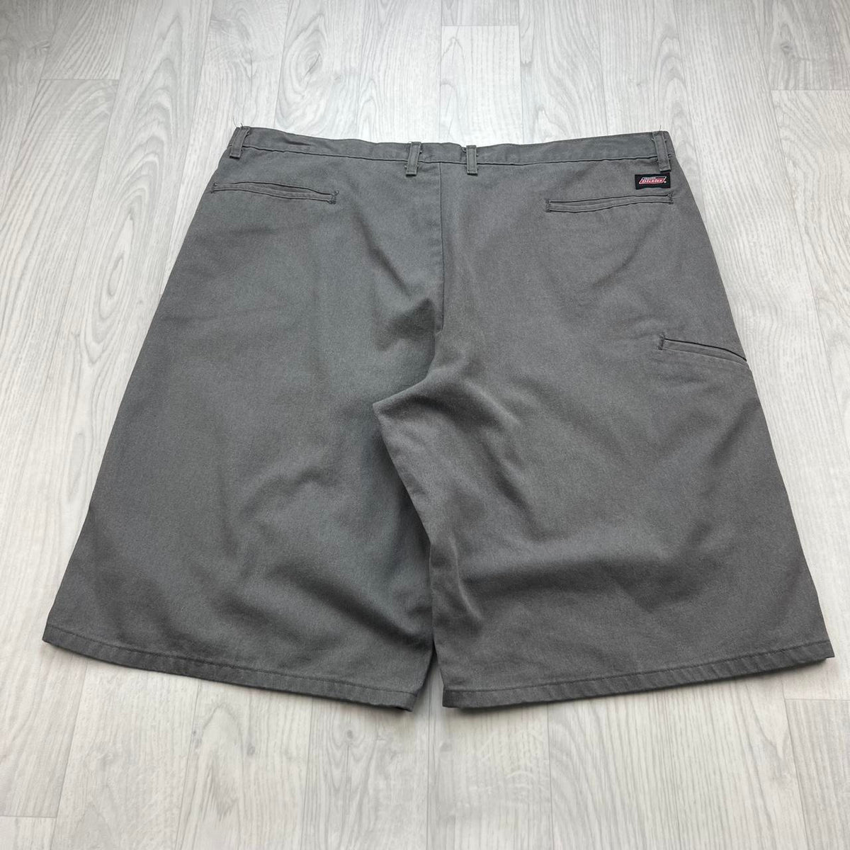VINTAGE Y2K DICKIES BAGGY SKATER SHORTS GREY