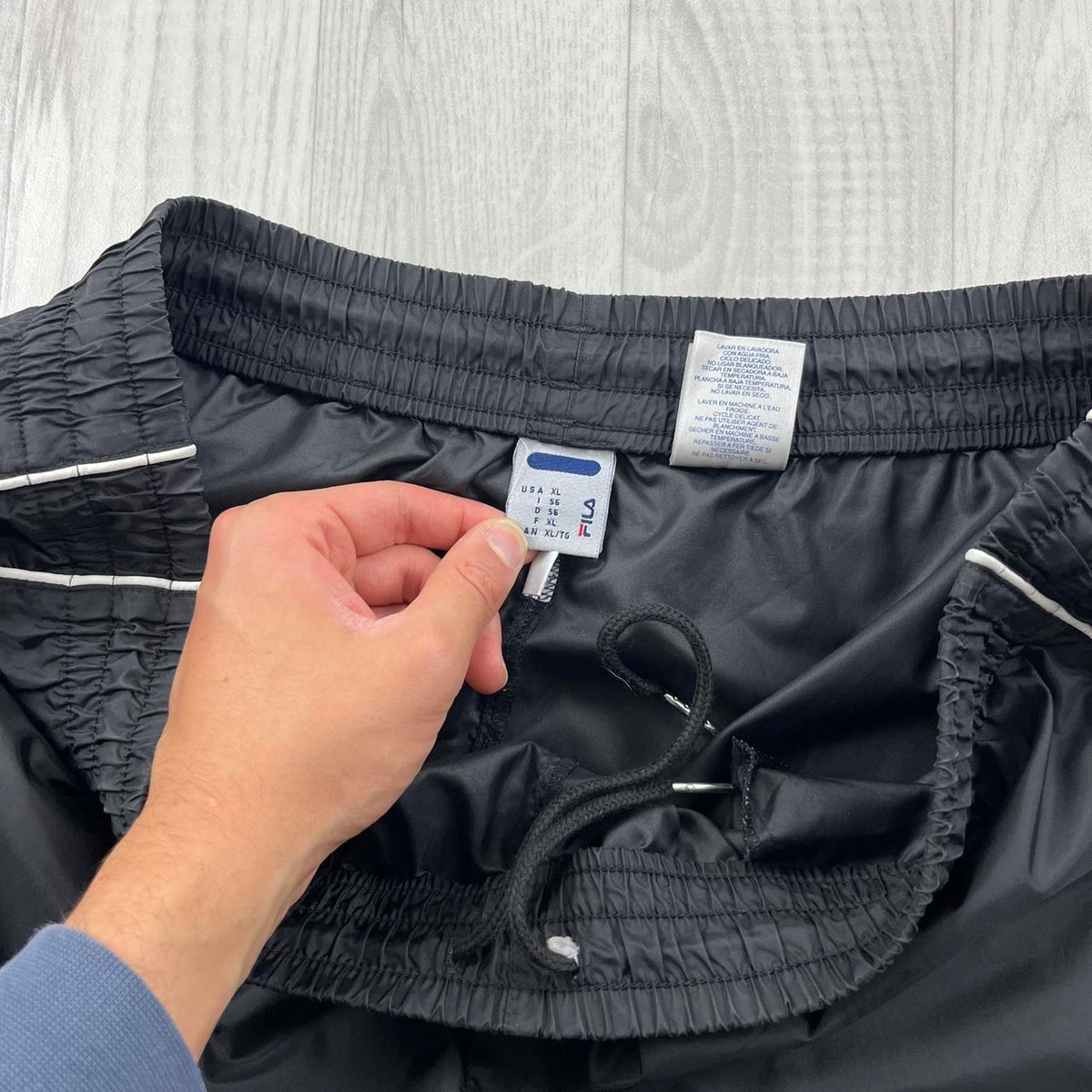 VINTAGE Y2K FILA BAGGY TRACKSUIT BOTTOMS BLACK