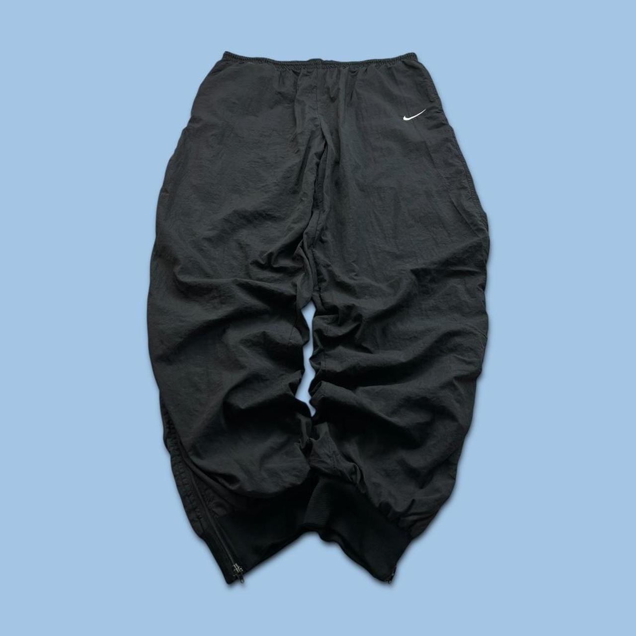 VINTAGE 90s NIKE BAGGY TRACKSUIT BOTTOMS BLACK