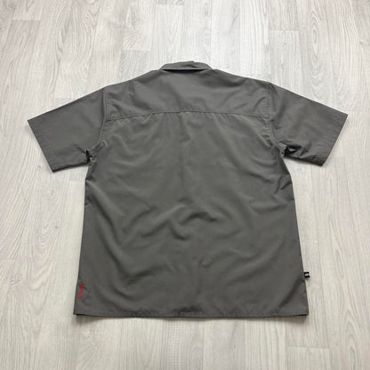 VINTAGE Y2K AIRWALK SHORT SLEEVE SHIRT BROWN