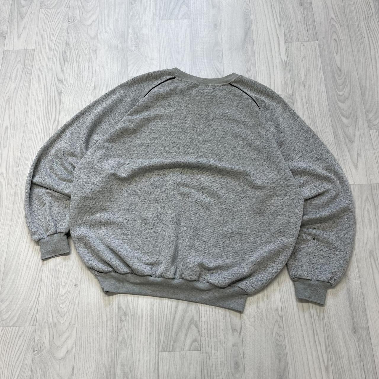 VINTAGE 90s PUMA GRAPHIC SWEATSHIRT GREY