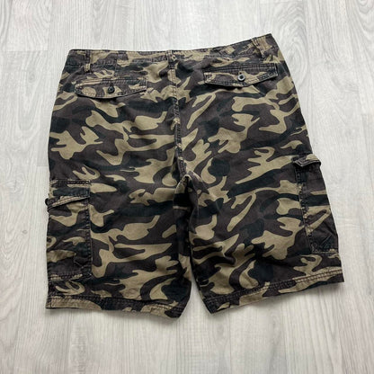 VINTAGE Y2K BAGGY CAMO CARGO SHORTS