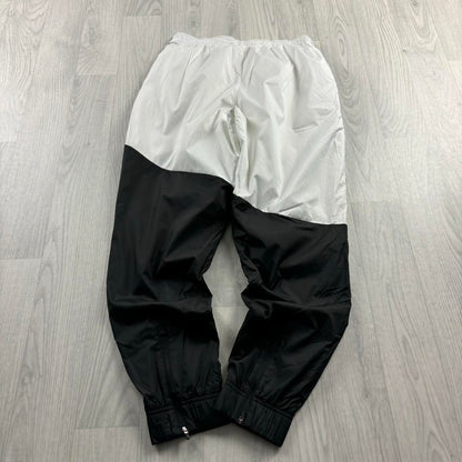 PUMA BAGGY TRACKSUIT BOTTOMS BLACK / WHITE