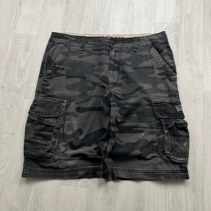 VINTAGE Y2K UNION BAY BAGGY CAMO CARGO SHORTS