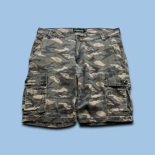 VINTAGE Y2K BAGGY CAMO CARGO SHORTS