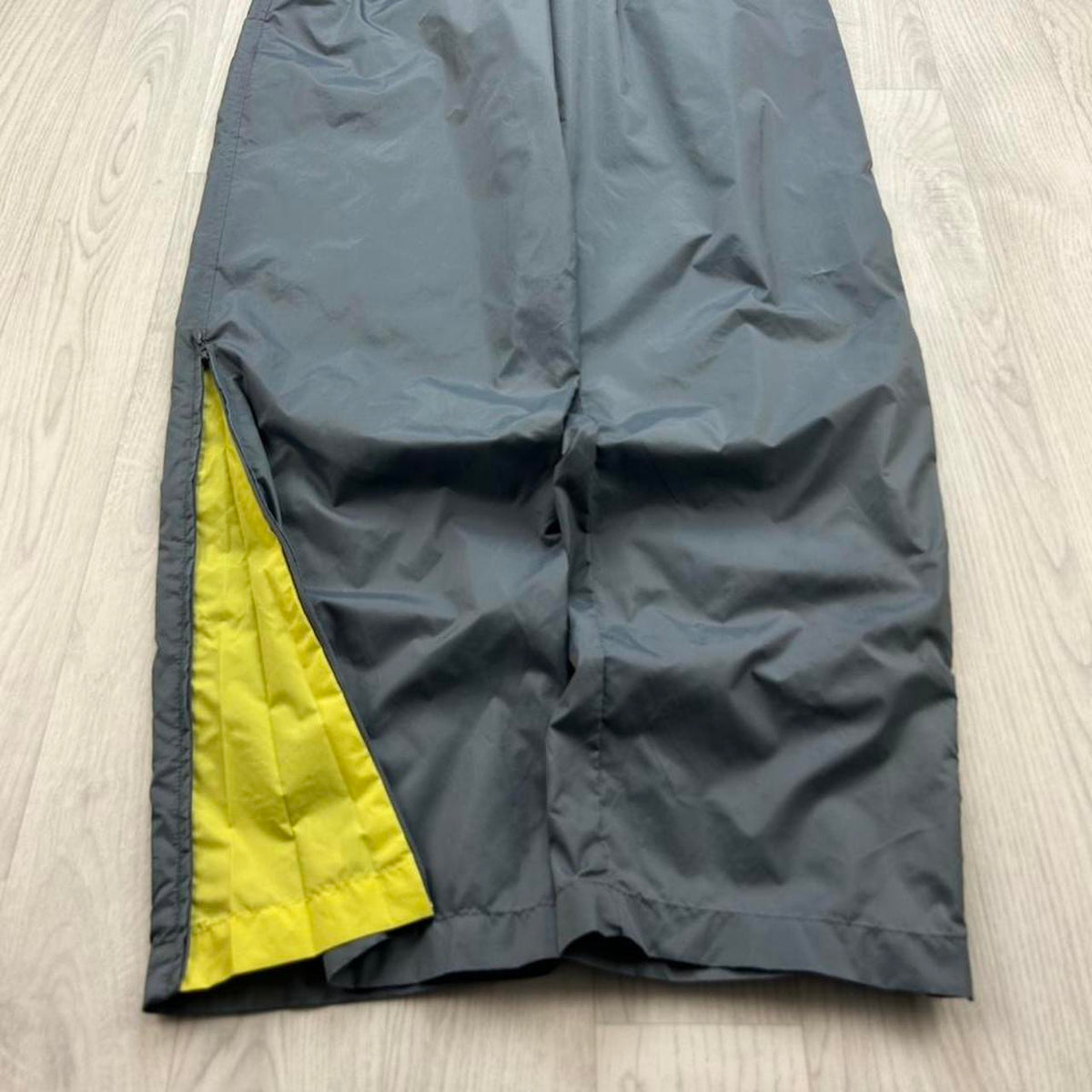 VINTAGE Y2K ADIDAS BAGGY SHELL TRACKSUIT BOTTOMS GREY