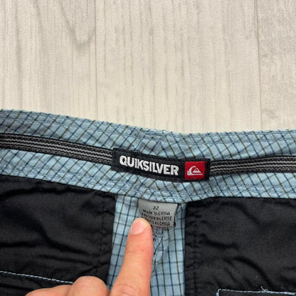 VINTAGE Y2K QUIKSILVER GINGHAM BAGGY BOARD SHORTS BLUE