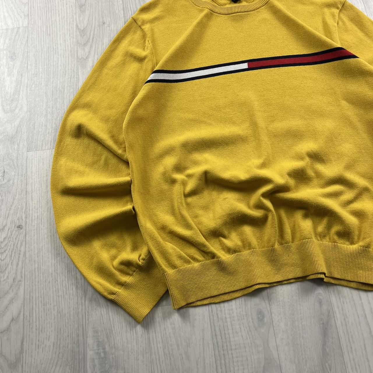 VINTAGE Y2K TOMMY HILFIGER FLAG KNITTED JUMPER YELLOW (M)
