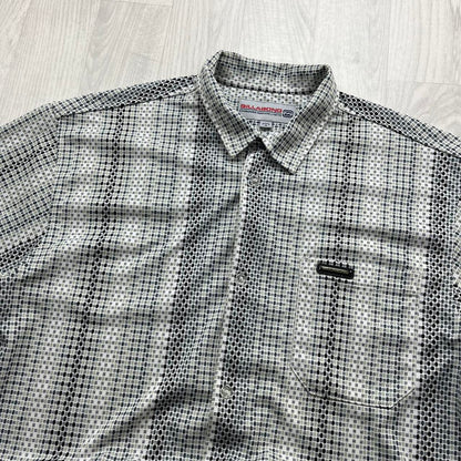 VINTAGE Y2K BILLABONG SHORT SLEEVE PATTERN SHIRT BLACK / WHITE