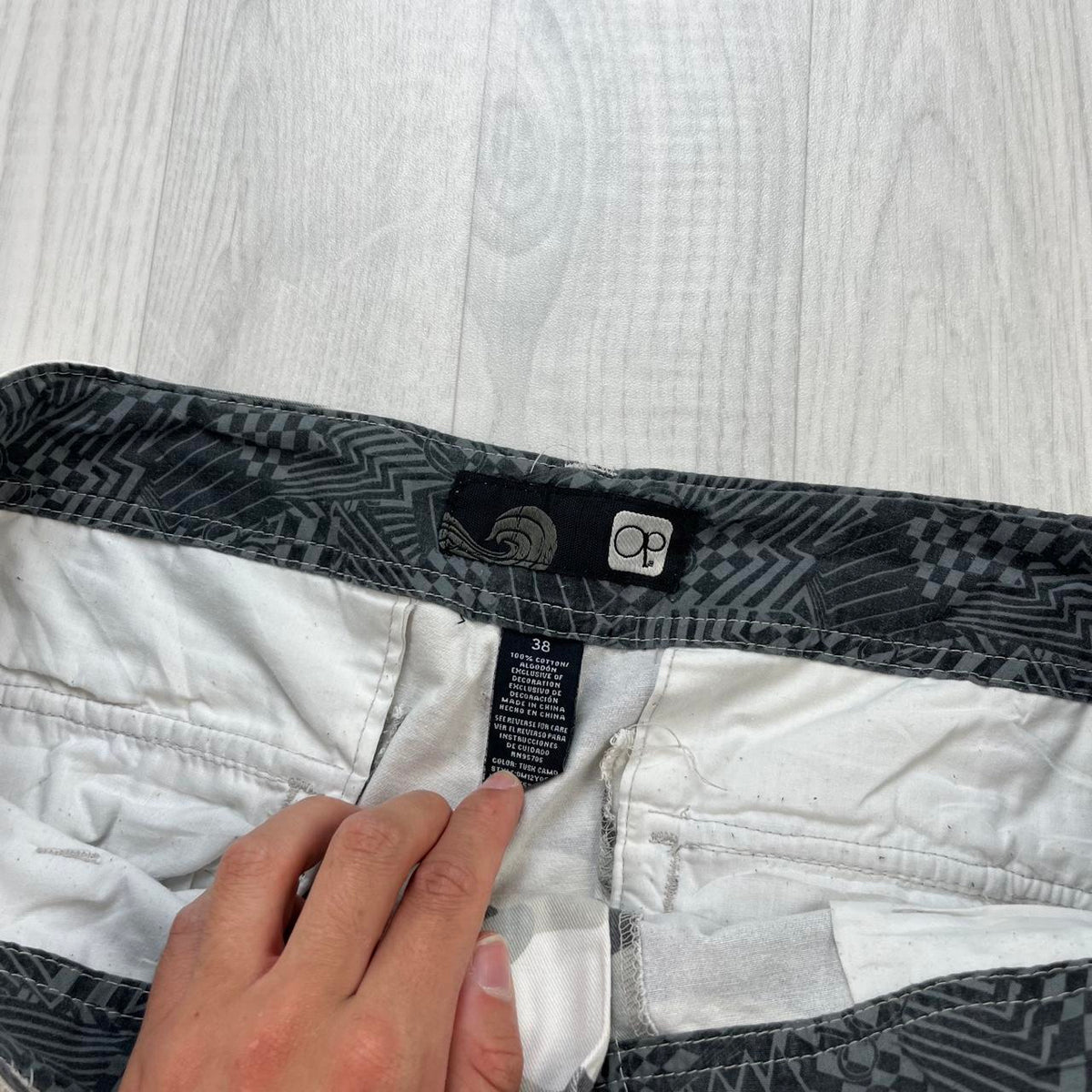 VINTAGE Y2K OCEAN PACIFIC BAGGY CAMO CARGO SHORTS GREY