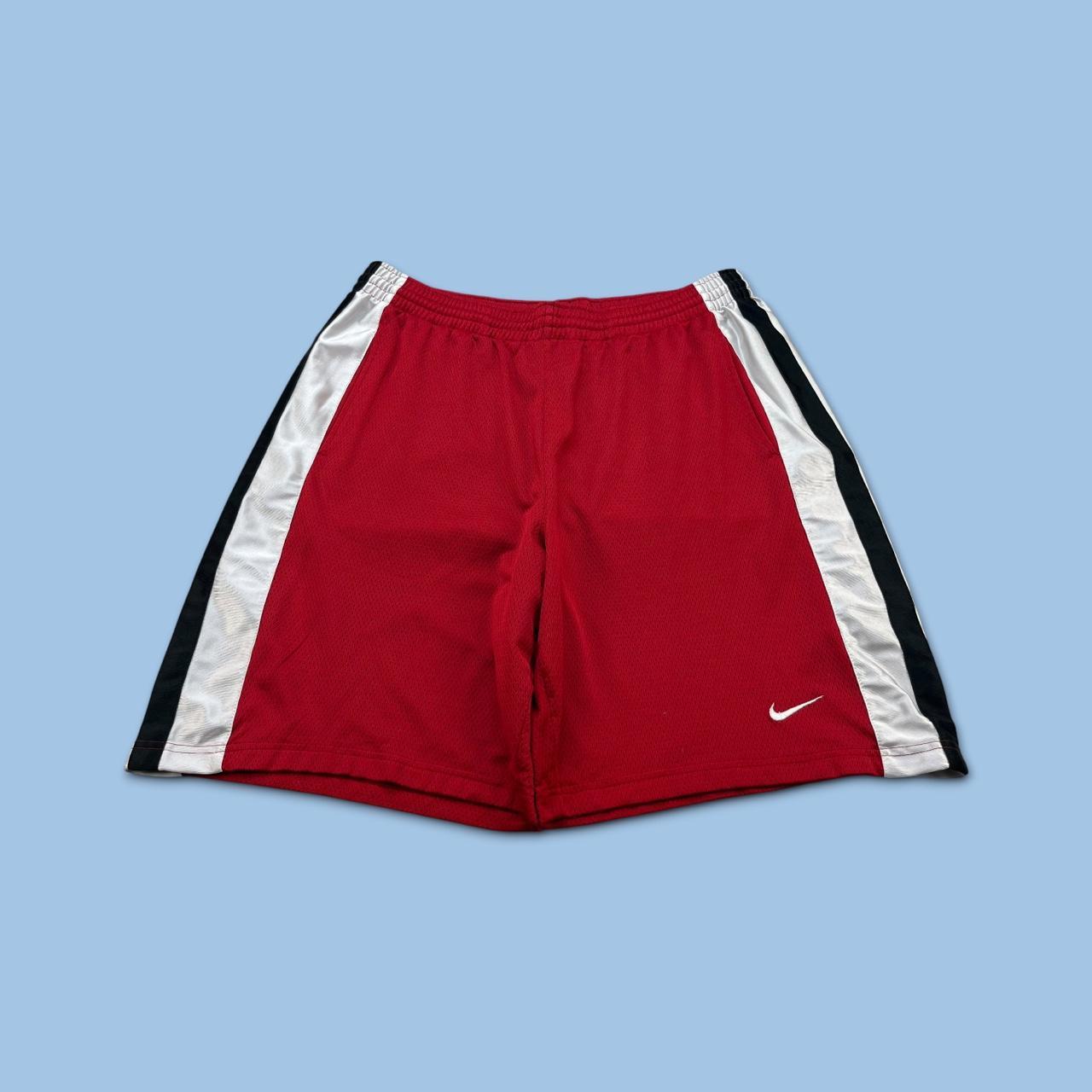 VINTAGE Y2K NIKE BAGGY BASKETBALL SPORT SHORTS RED