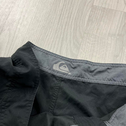 VINTAGE Y2K QUIKSILVER BAGGY LOOSE BOARD SURF SHORTS BLACK