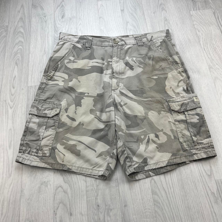 VINTAGE Y2K WRANGLER BAGGY CAMO CARGO SHORTS CREAM / KHAKI
