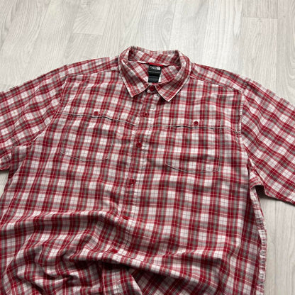 VINTAGE Y2K THE NORTH FACE CHECKERED SHORT SLEEVE BUTTON UP SHIRT RED