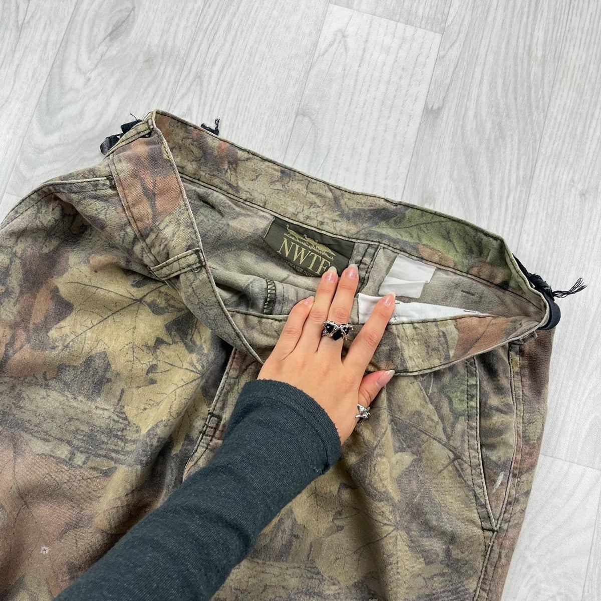 VINTAGE REALTREE BAGGY CAMO CARGO PANTS