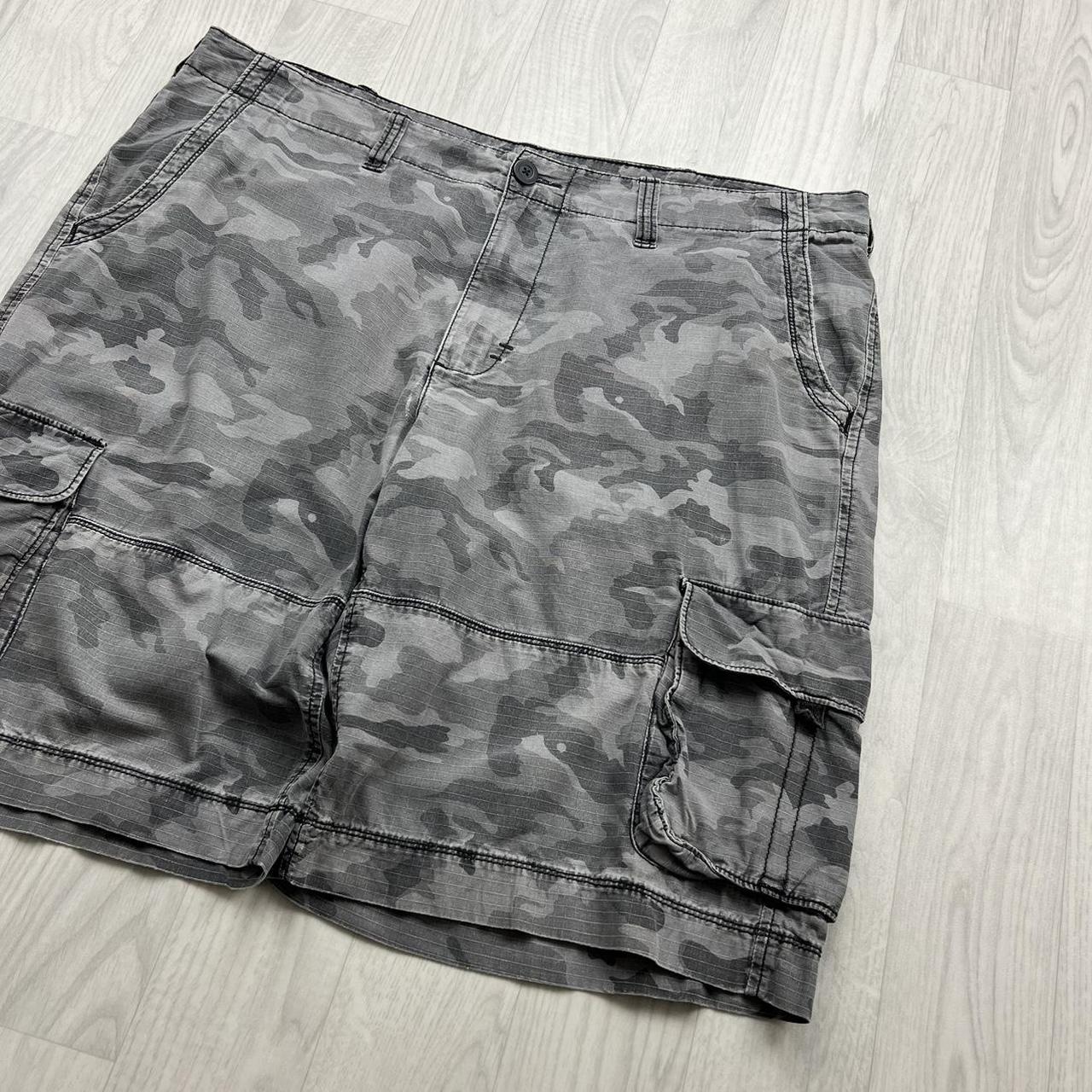 VINTAGE Y2K URBAN PIPELINE BAGGY CAMO CARGO SHORTS GREY