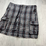 VINTAGE Y2K URBAN PIPELINE BAGGY CHECKERED PLAID CARGO SHORTS BLACK / WHITE