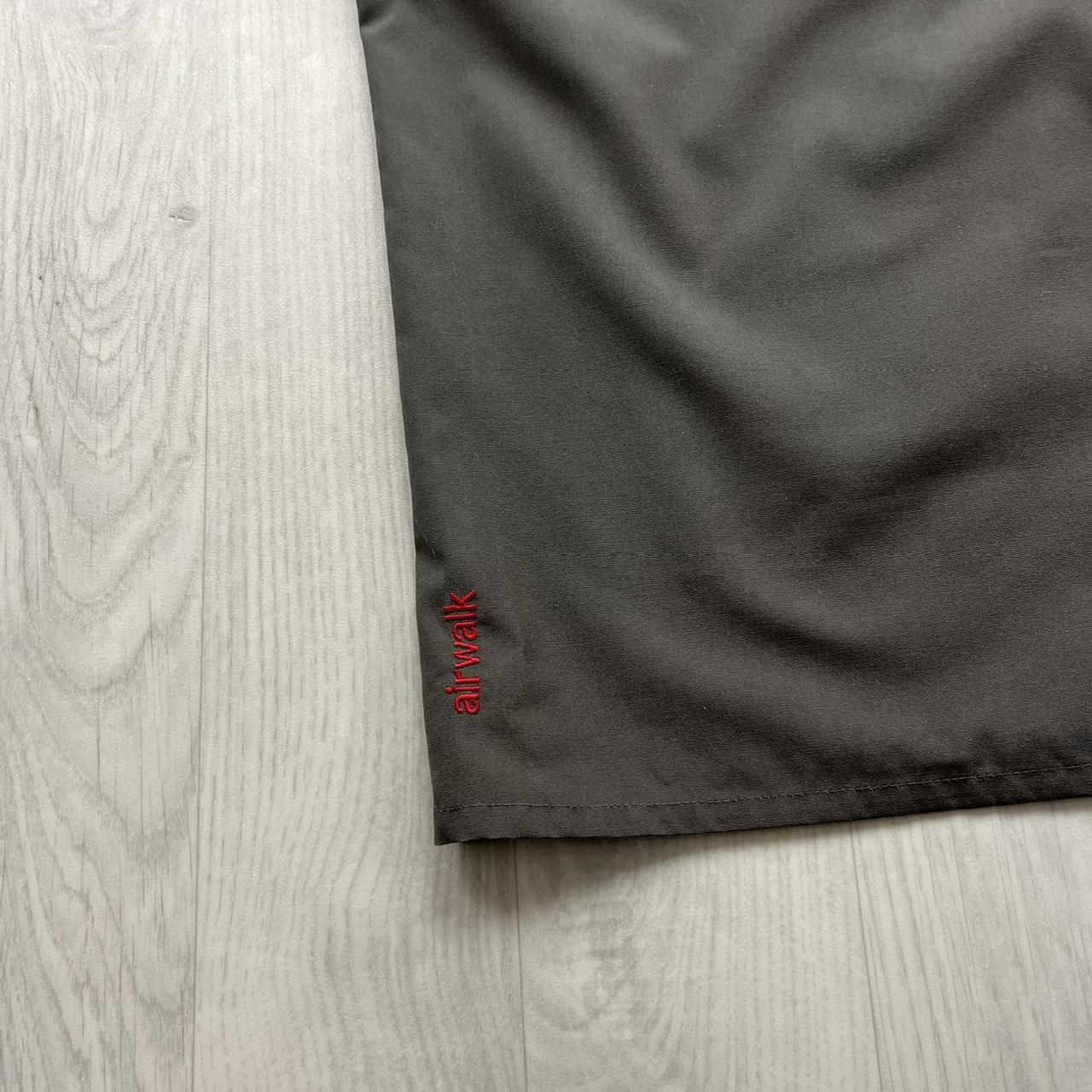 VINTAGE Y2K AIRWALK SHORT SLEEVE SHIRT BROWN