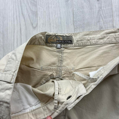 VINTAGE Y2K QUIKSILVER TECHNICAL BAGGY CARGO SHORTS CREAM