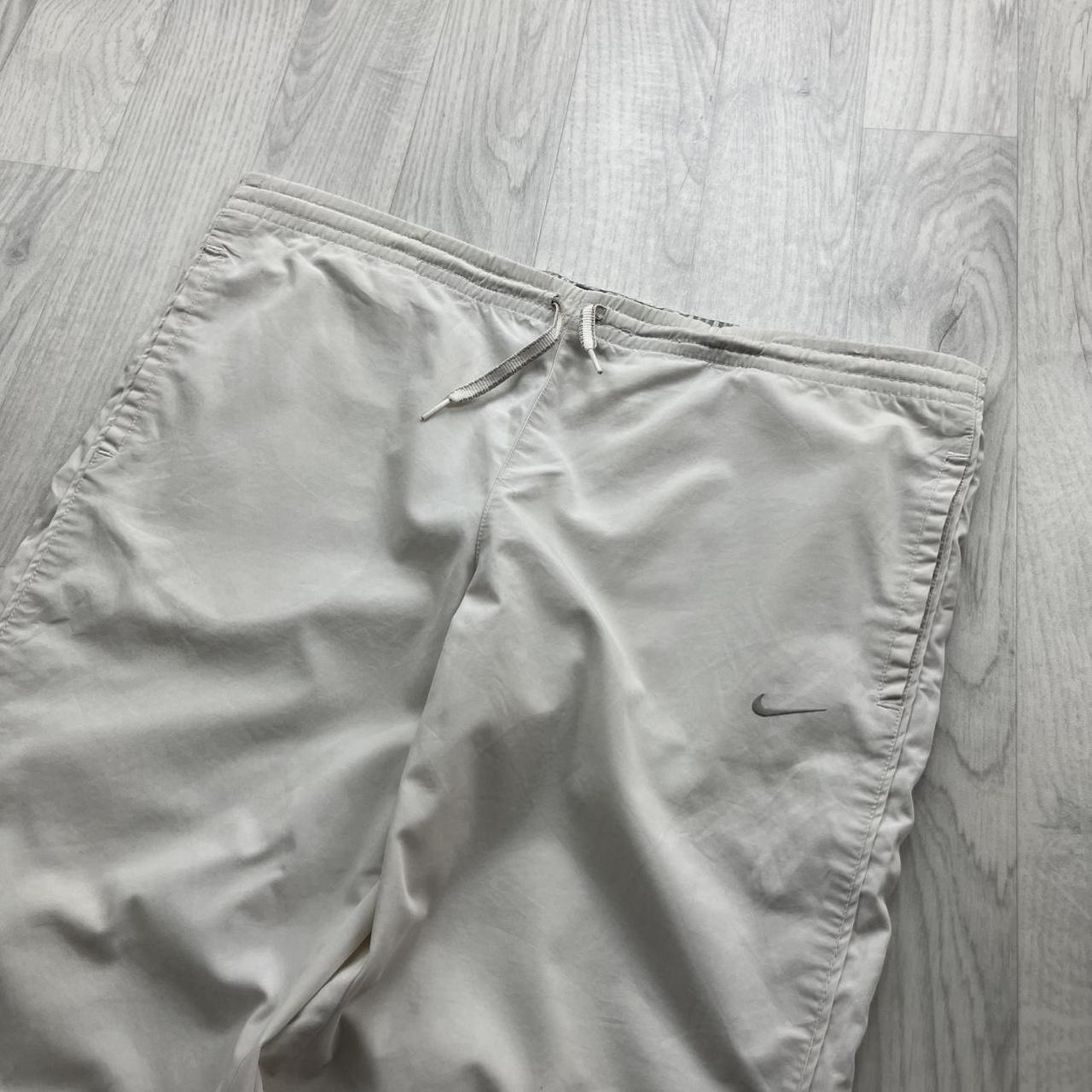 VINTAGE Y2K NIKE LOW RISE BAGGY TRACKSUIT BOTTOMS WHITE