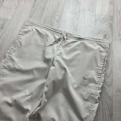 VINTAGE Y2K NIKE LOW RISE BAGGY TRACKSUIT BOTTOMS WHITE