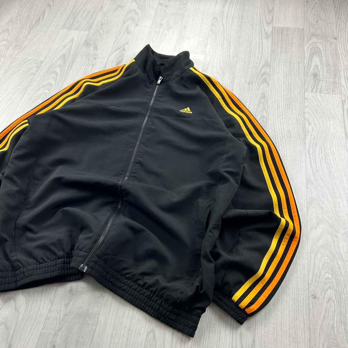 VINTAGE Y2K ADIDAS ESSENTIALS LIGHTWEIGHT TRACK JACKET BLACK / ORANGE