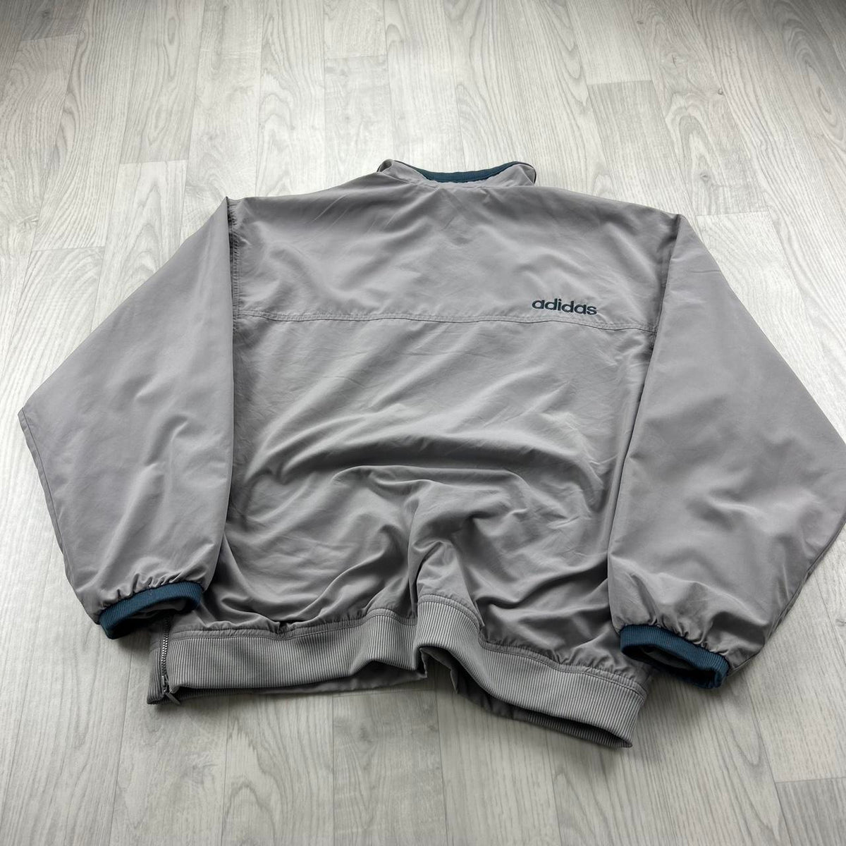 VINTAGE 90s ADIDAS QUARTER ZIP LIGHTWEIGHT JACKET GREY
